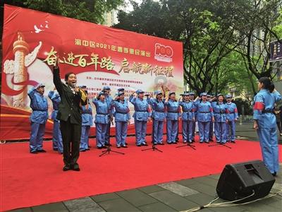 开超市的，别人去隔壁超市买完东西来我这里跟我要大袋子我应该给吗？游戏画面